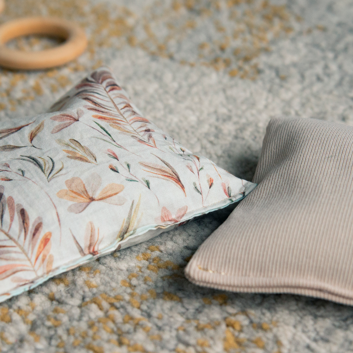 Little Botanic Label Pittenzakje Blush Meadow | Sensorisch Speelgoed | Intoplay