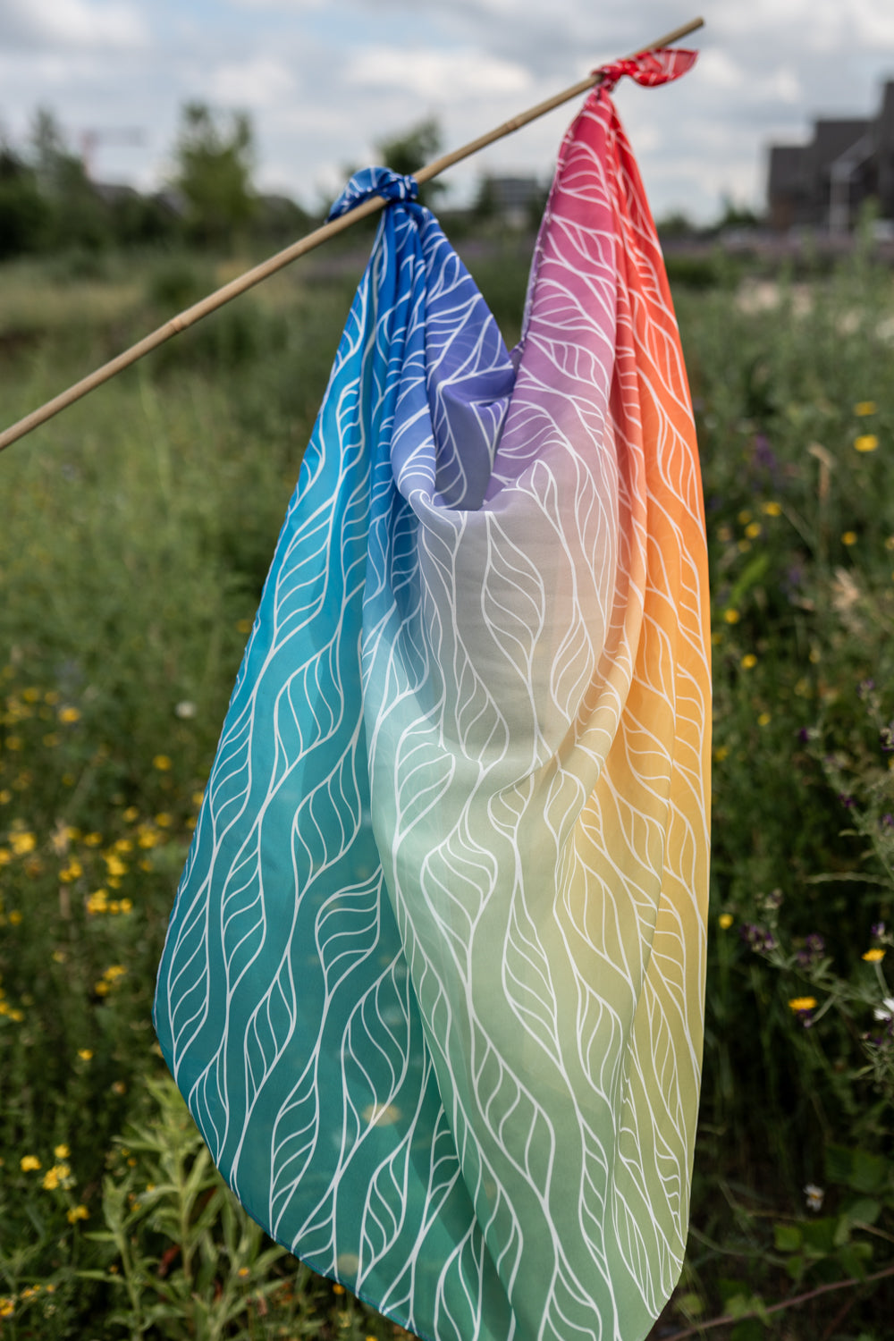 Little Botanic Label Playcycle Speeldoek Groot 95cm Ombre Rainbow | Sensorisch Speelgoed | Intoplay