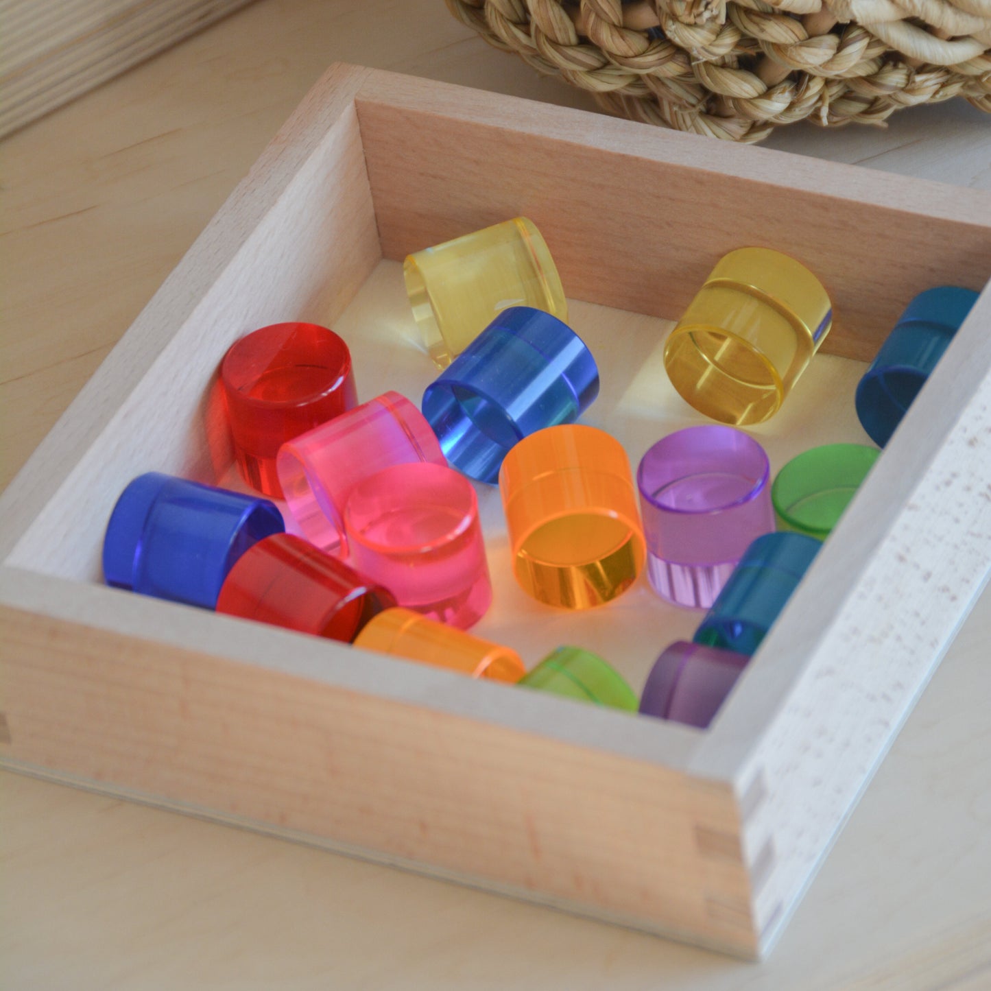 Detail van Bauspiel Lucent Cylinders gecombineerd met Peephole Blocks