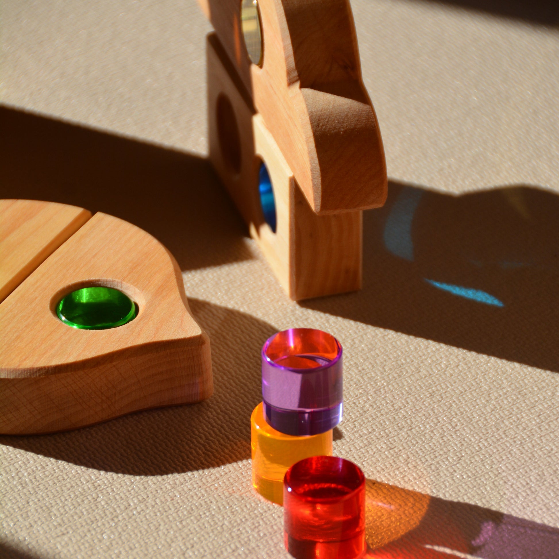 Bauspiel Lucent Cylinders en Peephole Blocks voor kleurenspel en vrij spel