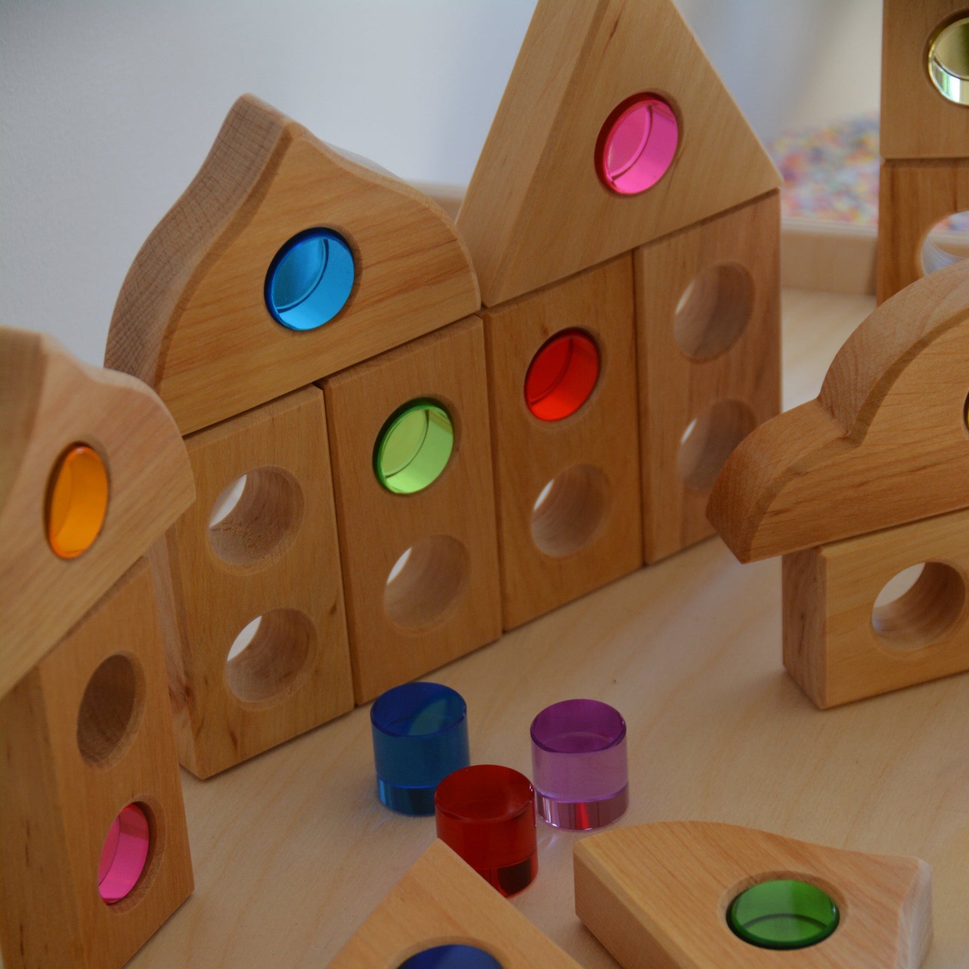 Bauspiel Lucent Cylinders gecombineerd met Peephole Blocks tijdens vrij spel