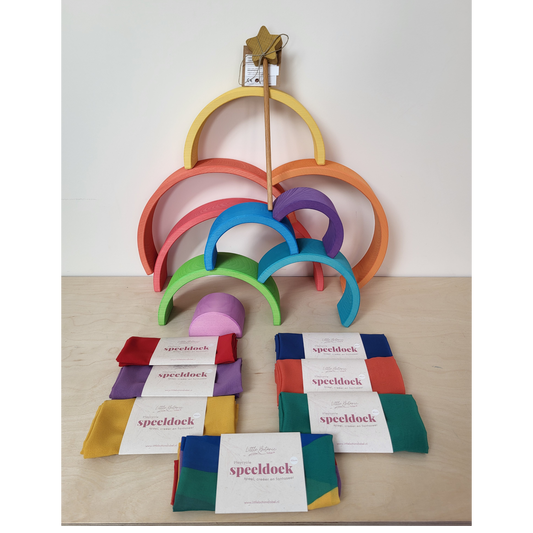 Speelbox Fantasie & bouwen van Intoplay met regenboog, speeldoeken en toverstokje