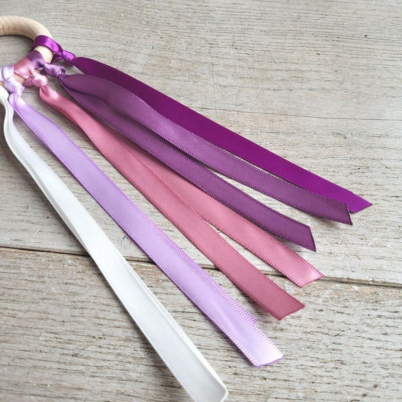 Little Botanic Label  Baby Handvlieger Roze/Paars | Sensorisch Speelgoed | Intoplay