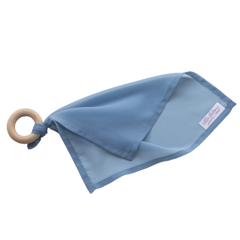 Little Botanic Label Playcycle Speeldoek klein 30cm met Houten Ring Pastelblauw | Sensorisch Speelgoed | Intoplay
