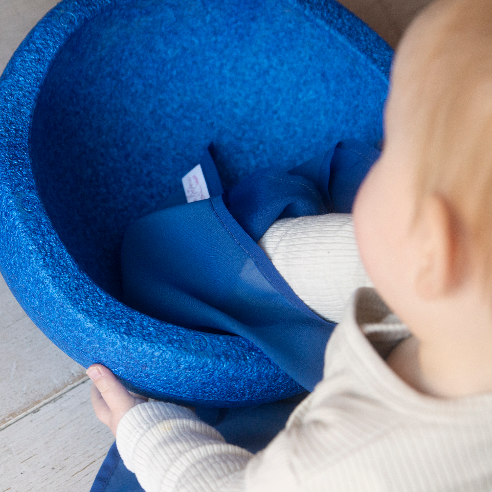 speeldoek 30cm gebruikt voor verstopspel