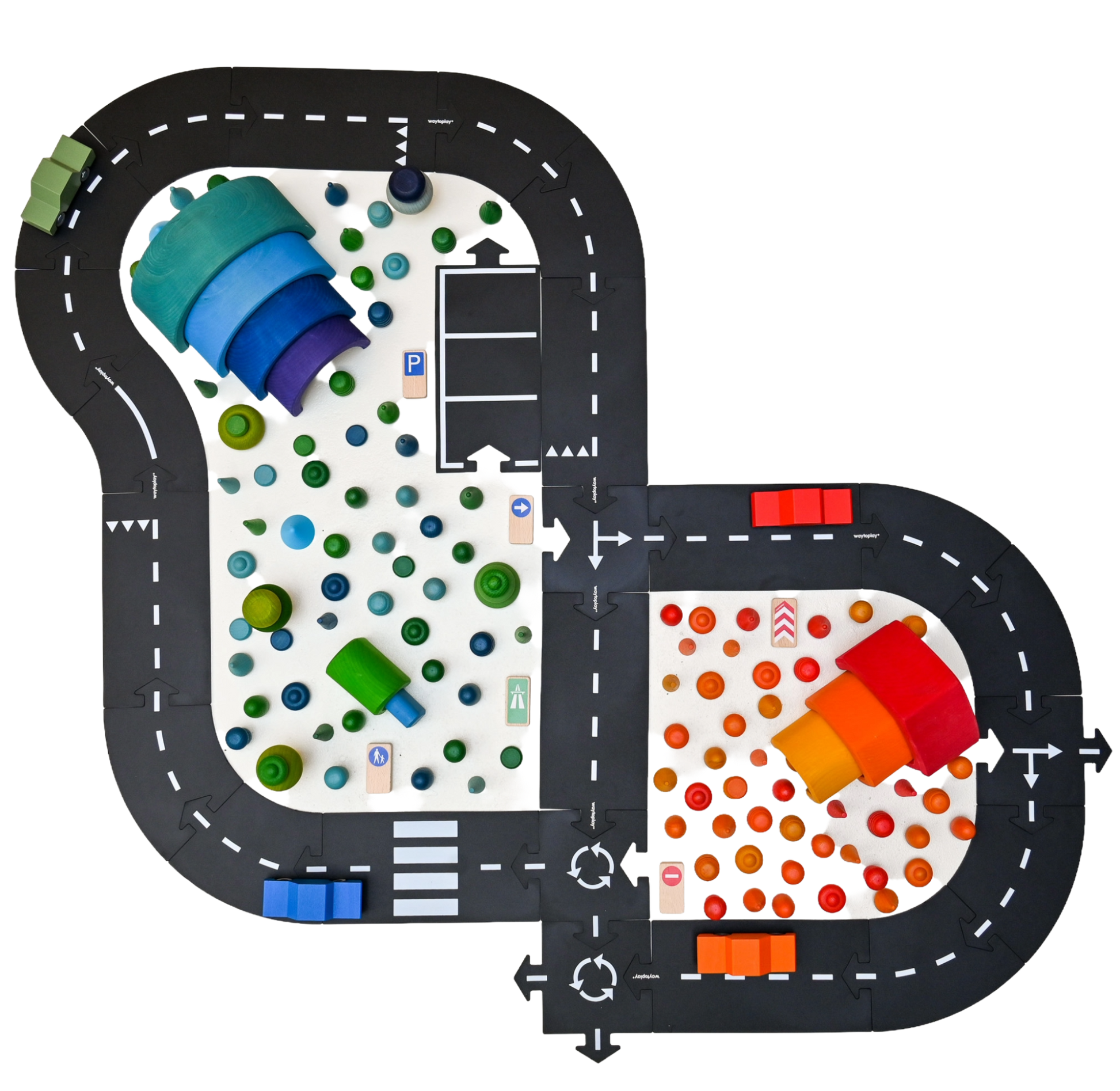Waytoplay Highway autobaan opgebouwd met houten regenbogen en kleurrijke speelelementen